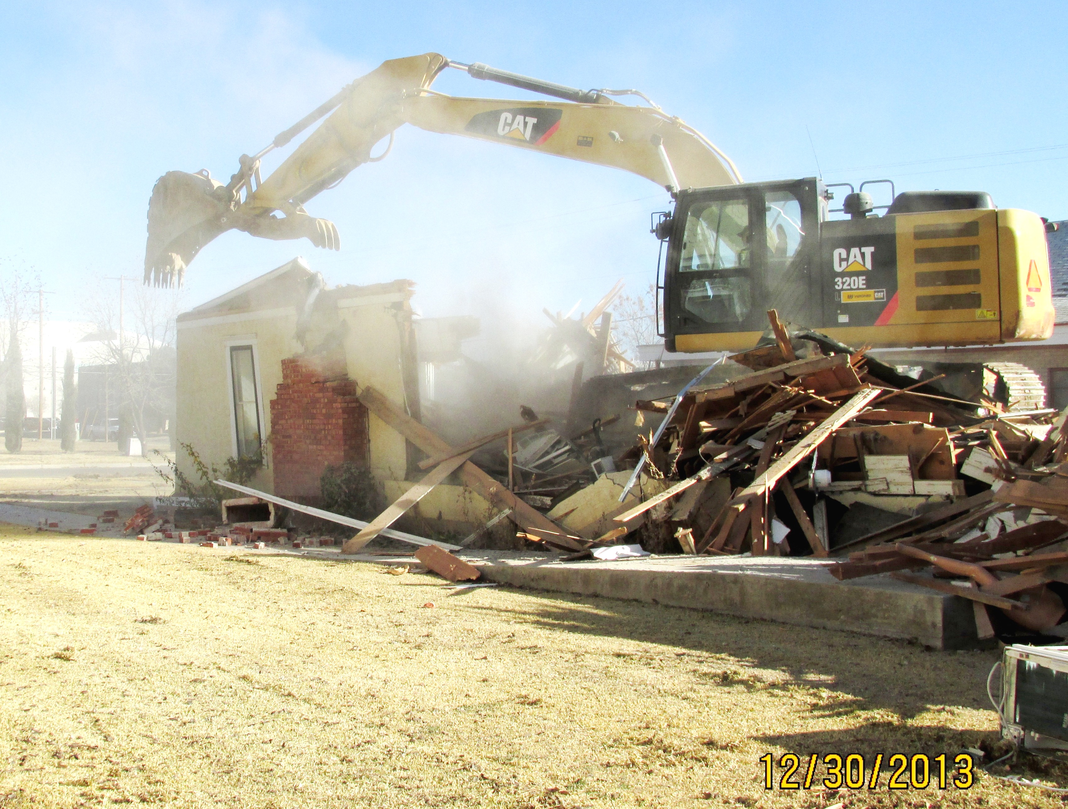 art annex demolition 12-30-13 059